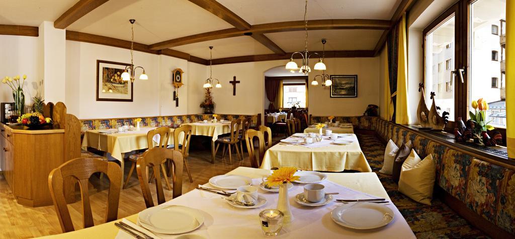 Apart Hotel Garni Strasser Zell am Ziller Esterno foto