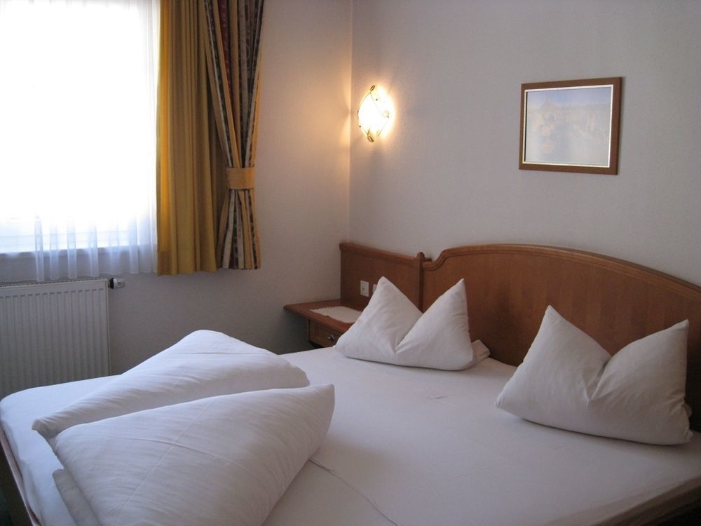 Apart Hotel Garni Strasser Zell am Ziller Esterno foto