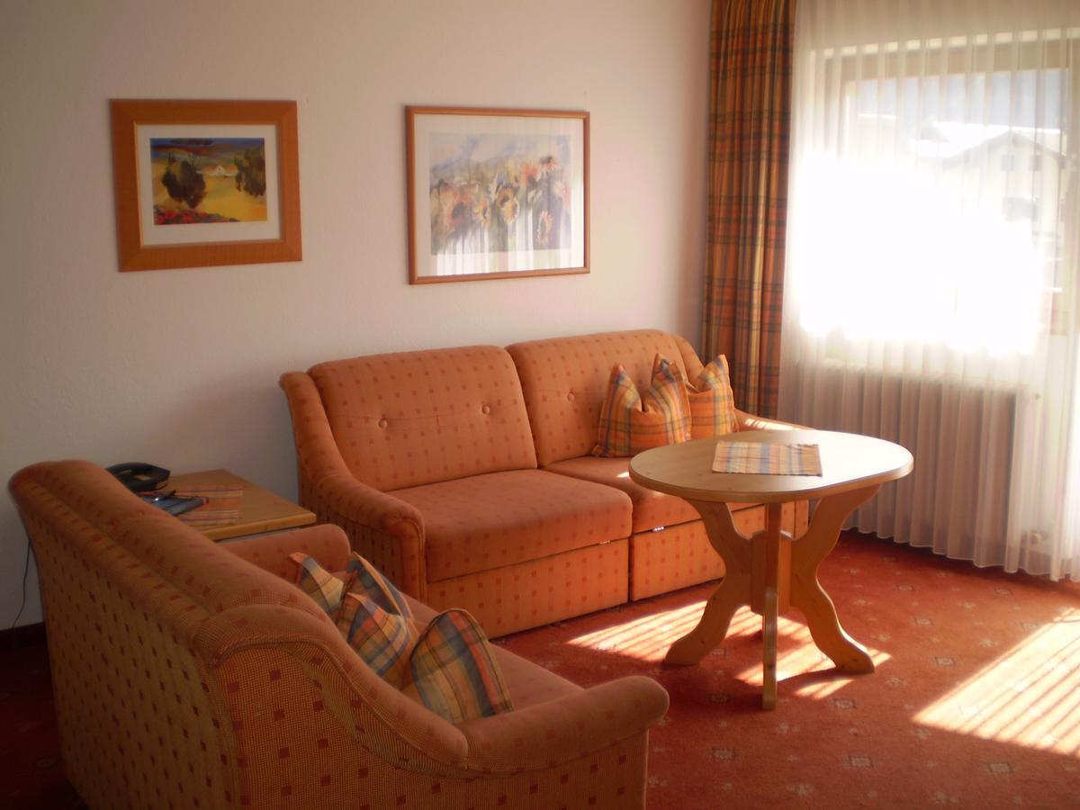 Apart Hotel Garni Strasser Zell am Ziller Esterno foto