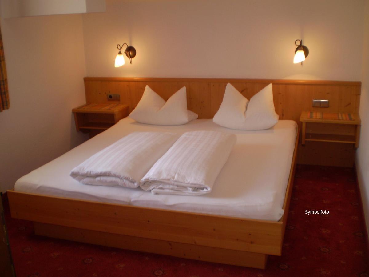 Apart Hotel Garni Strasser Zell am Ziller Esterno foto
