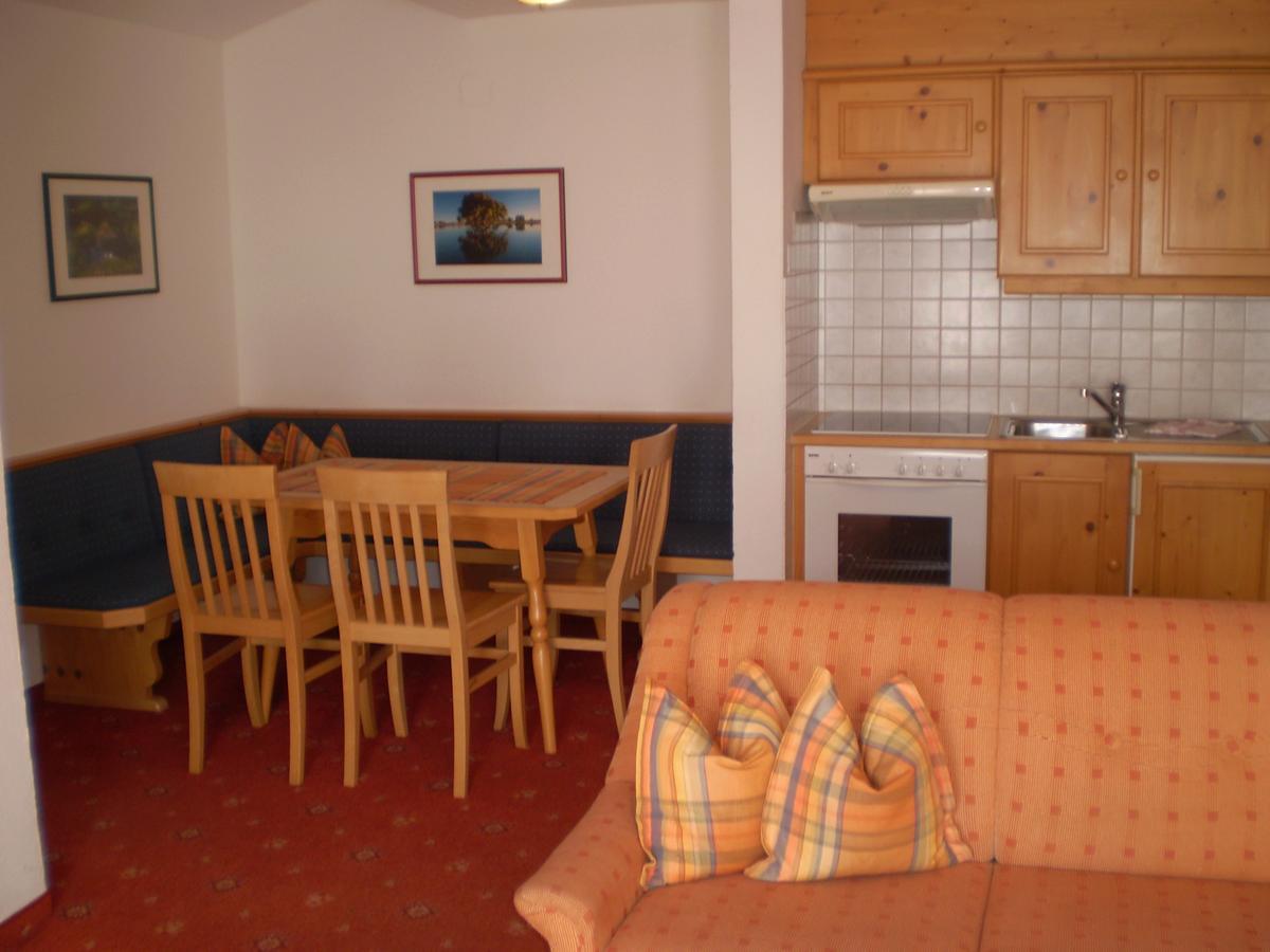 Apart Hotel Garni Strasser Zell am Ziller Esterno foto